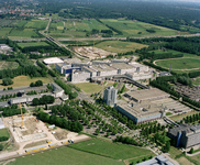 85409 Luchtfoto van het universiteitscentrum De Uithof te Utrecht, uit het zuidwesten. Links het Bestuursgebouw ...